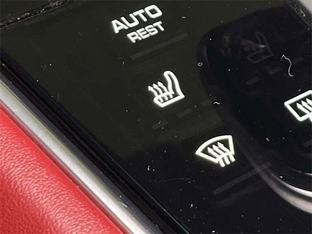 Used 2021 Porsche Panamera GTS image 35