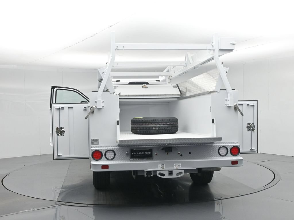 New 2026 Ford F350 XL w/ XL Chrome Package RWD image 42