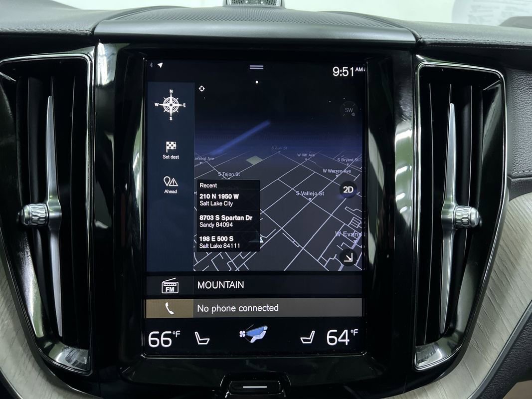 Used 2021 Volvo XC60 T5 Inscription w/ Advanced Package AWD/4WD image 23