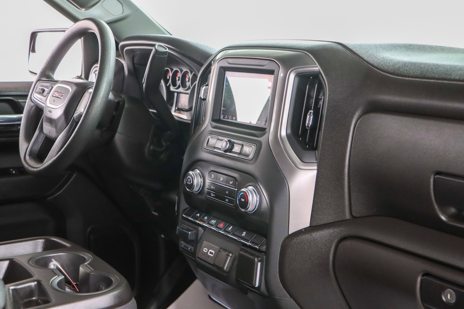 Used 2024 GMC Sierra 1500 Pro w/ Pro Value Package image 26