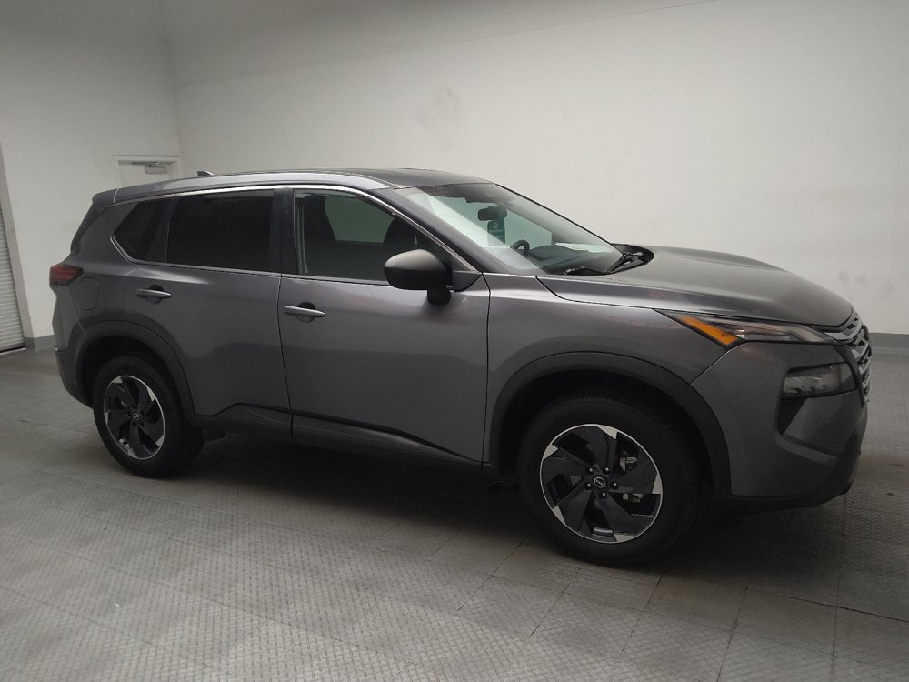 Used 2025 Nissan Rogue SV AWD/4WD image 11