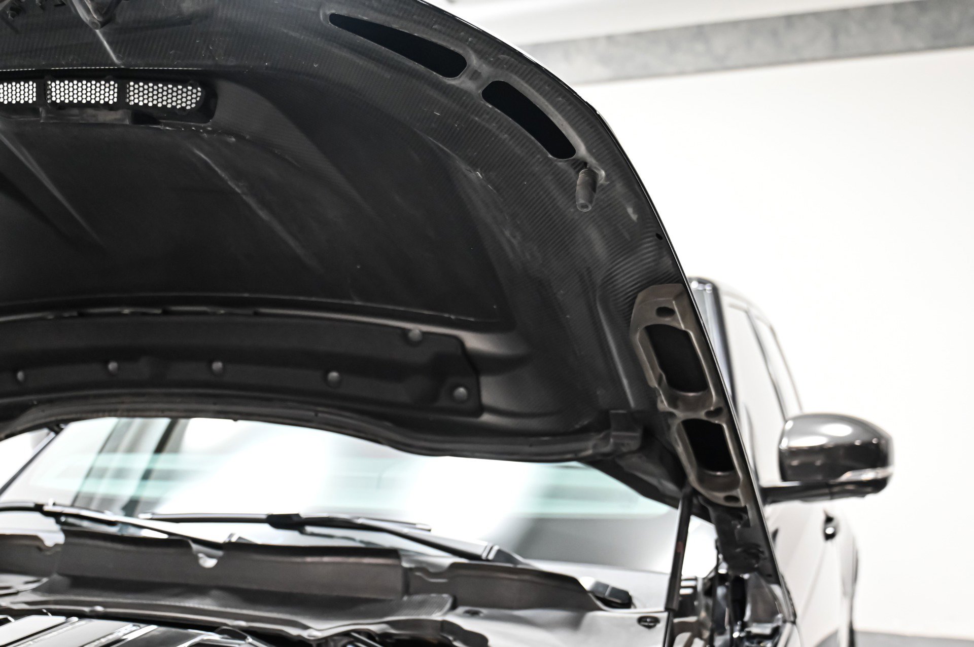 Used 2022 Land Rover Range Rover Sport SVR Carbon Edition image 54