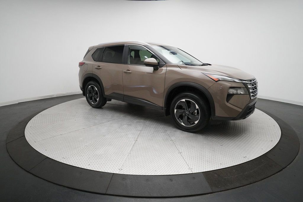 Certified 2024 Nissan Rogue SV w/ SV Premium Package image 14