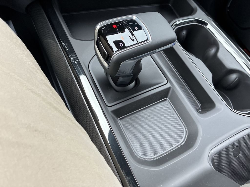 New 2026 Chevrolet Silverado 1500 ZR2 image 18