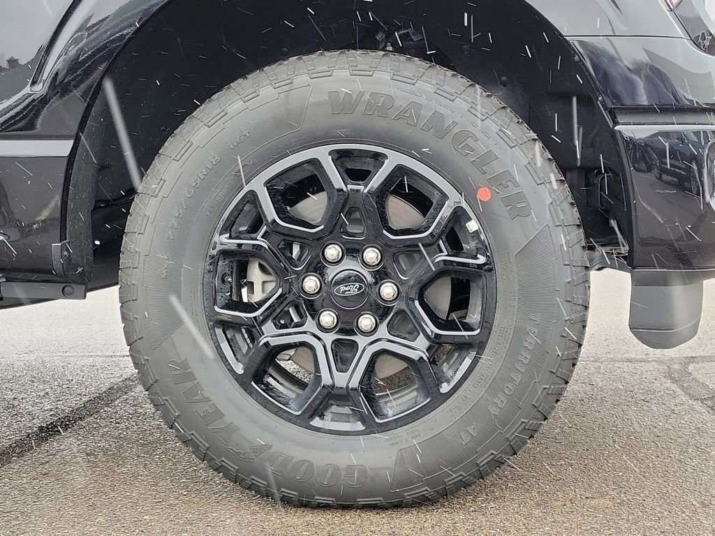 New 2025 Ford F150 XLT w/ Equipment Group 302A MID image 9