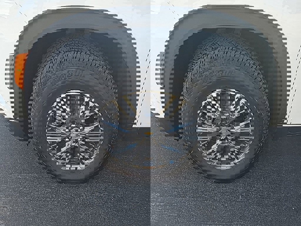 New 2026 Chevrolet Traverse LT w/ Enhanced Driving Package image 9