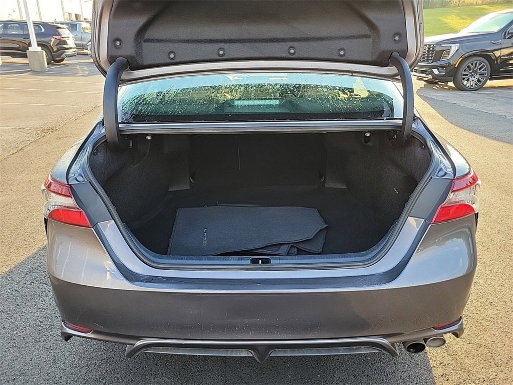 Used 2023 Toyota Camry SE image 7