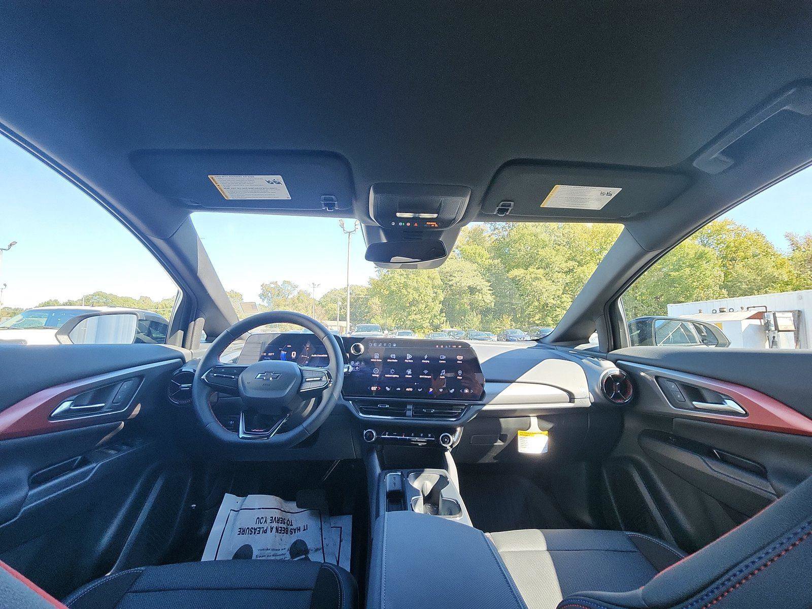 New 2025 Chevrolet Equinox EV RS AWD/4WD image 24