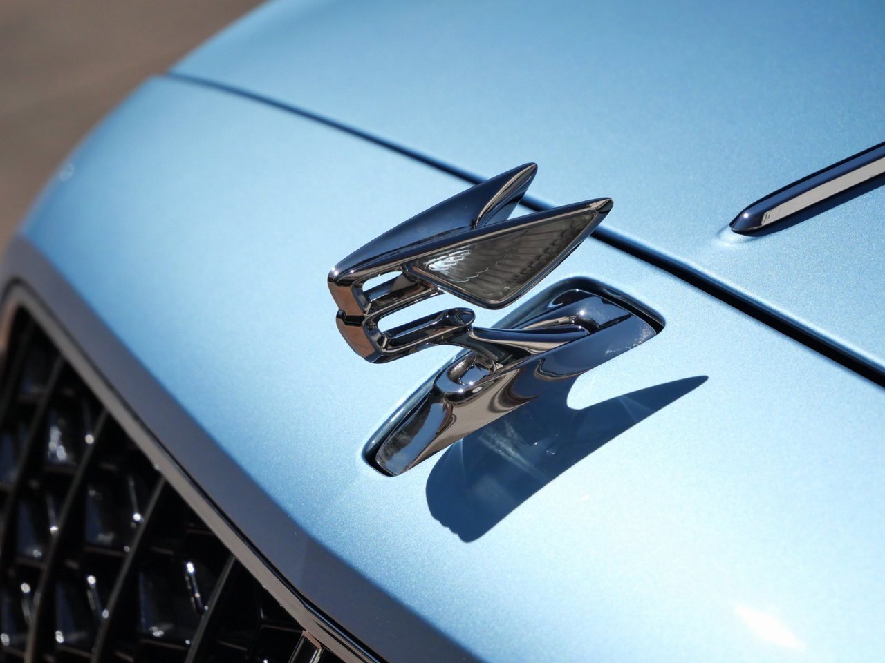 New 2026 Bentley Flying Spur Azure image 10