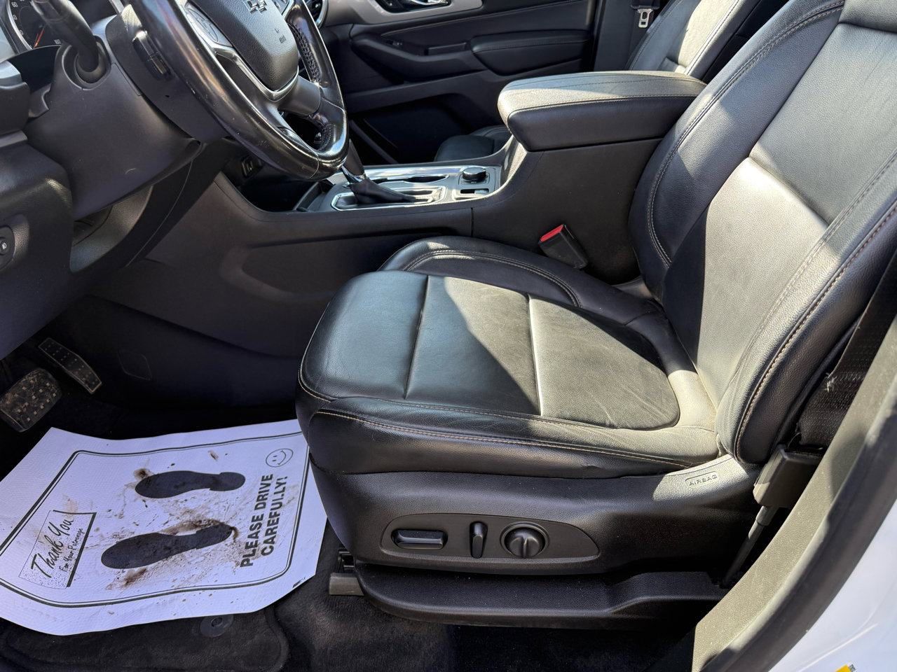 Used 2019 Chevrolet Traverse RS image 17
