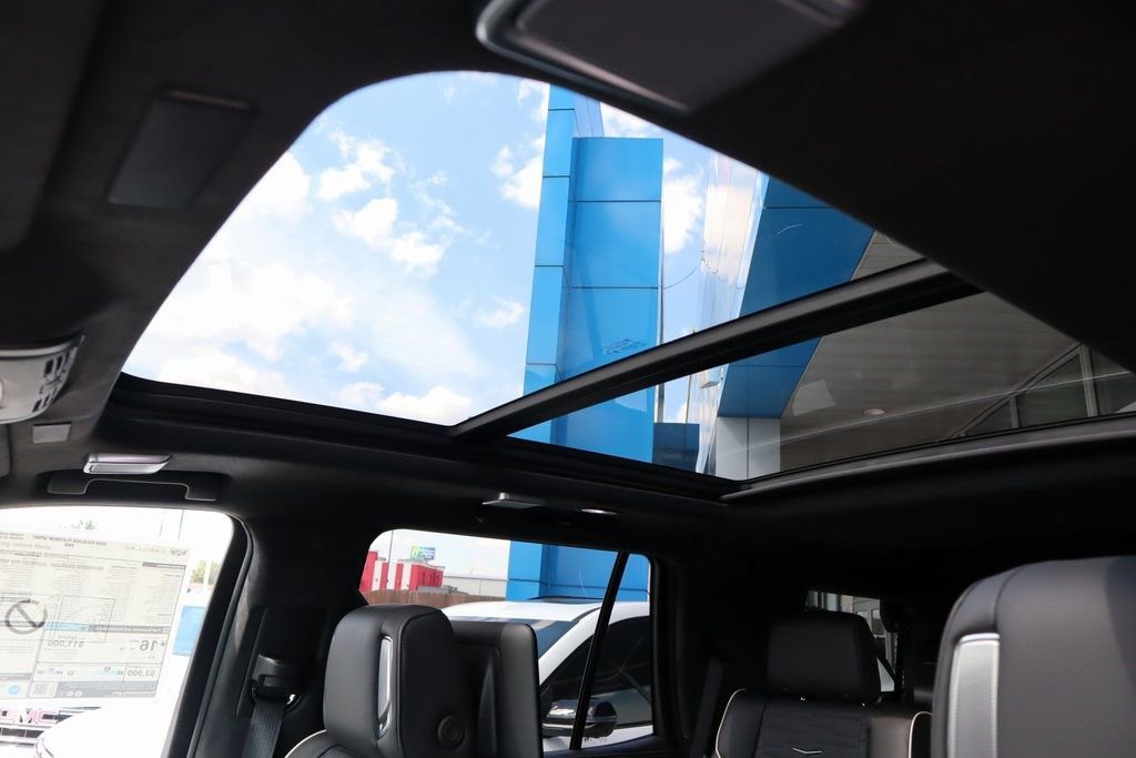 New 2026 Cadillac Escalade Platinum Sport w/ LPO, ONYX Package image 18