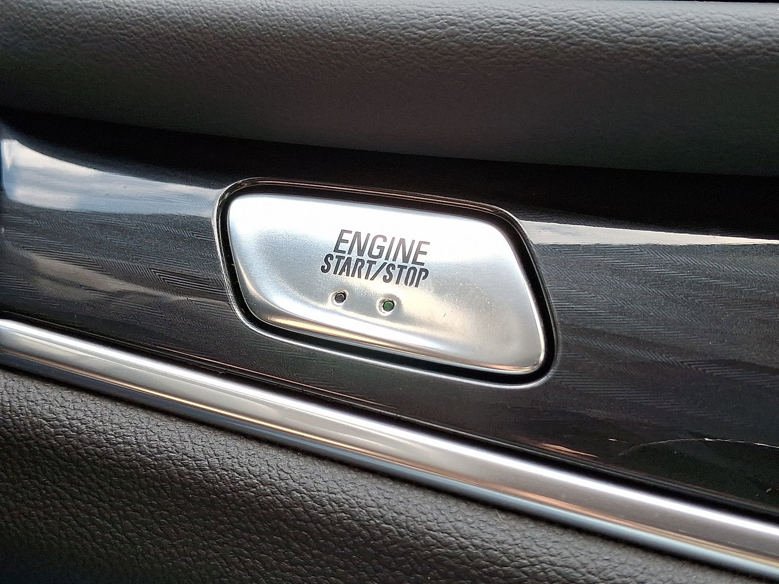 Used 2020 Buick Enclave Premium w/ Surround and Sites Package image 27