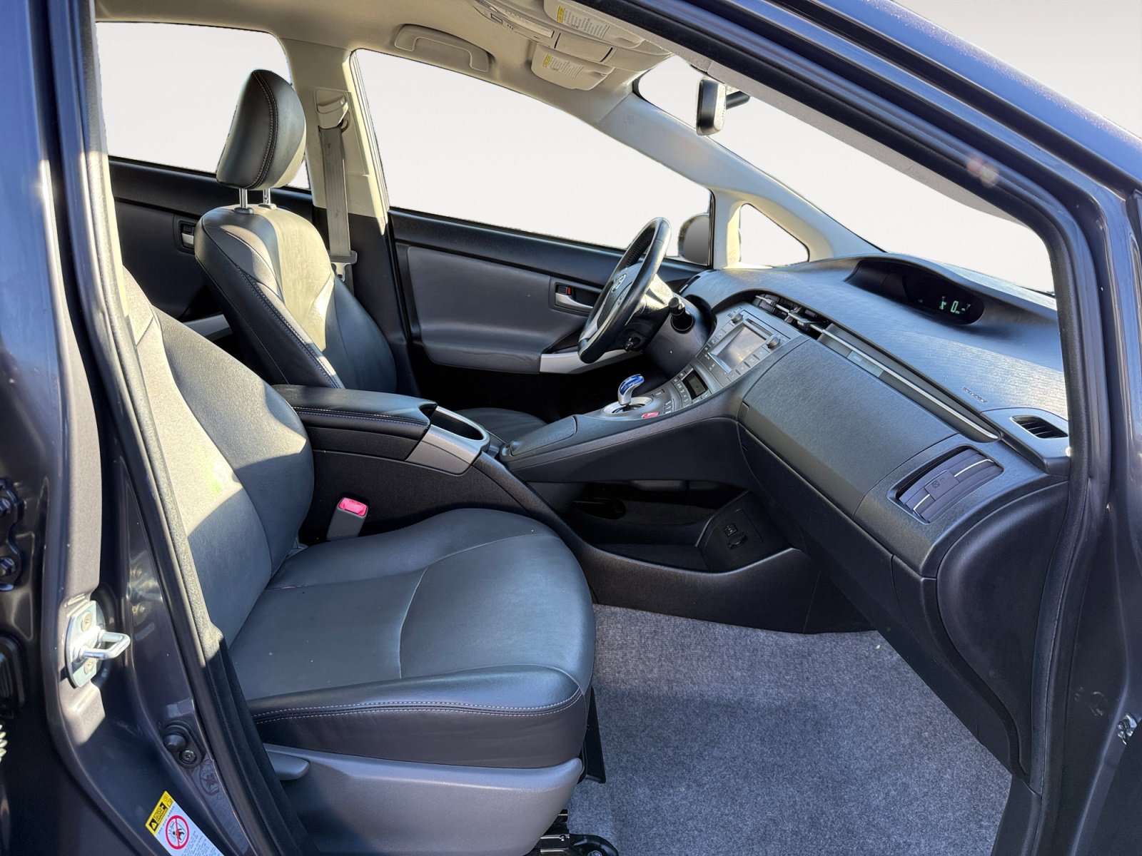 Used 2013 Toyota Prius Four FWD image 19