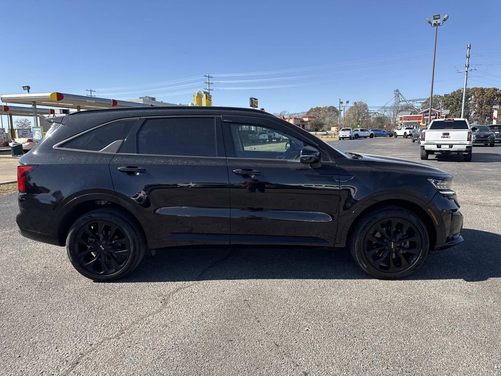 Used 2023 Kia Sorento SX image 8