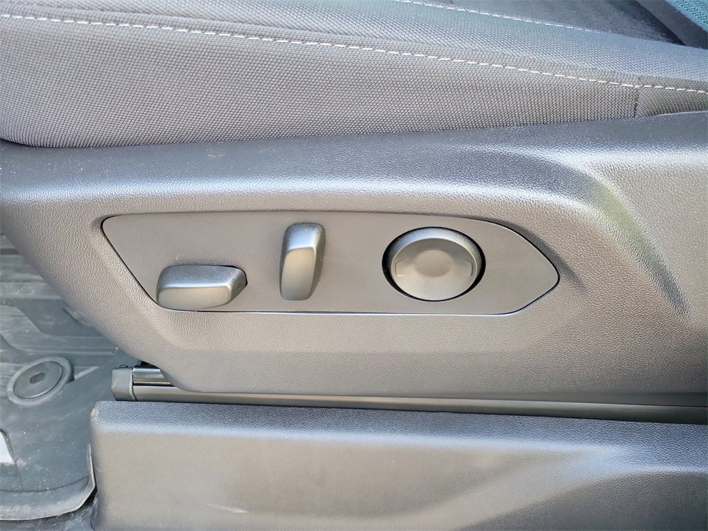 New 2025 GMC Sierra 1500 SLE image 25