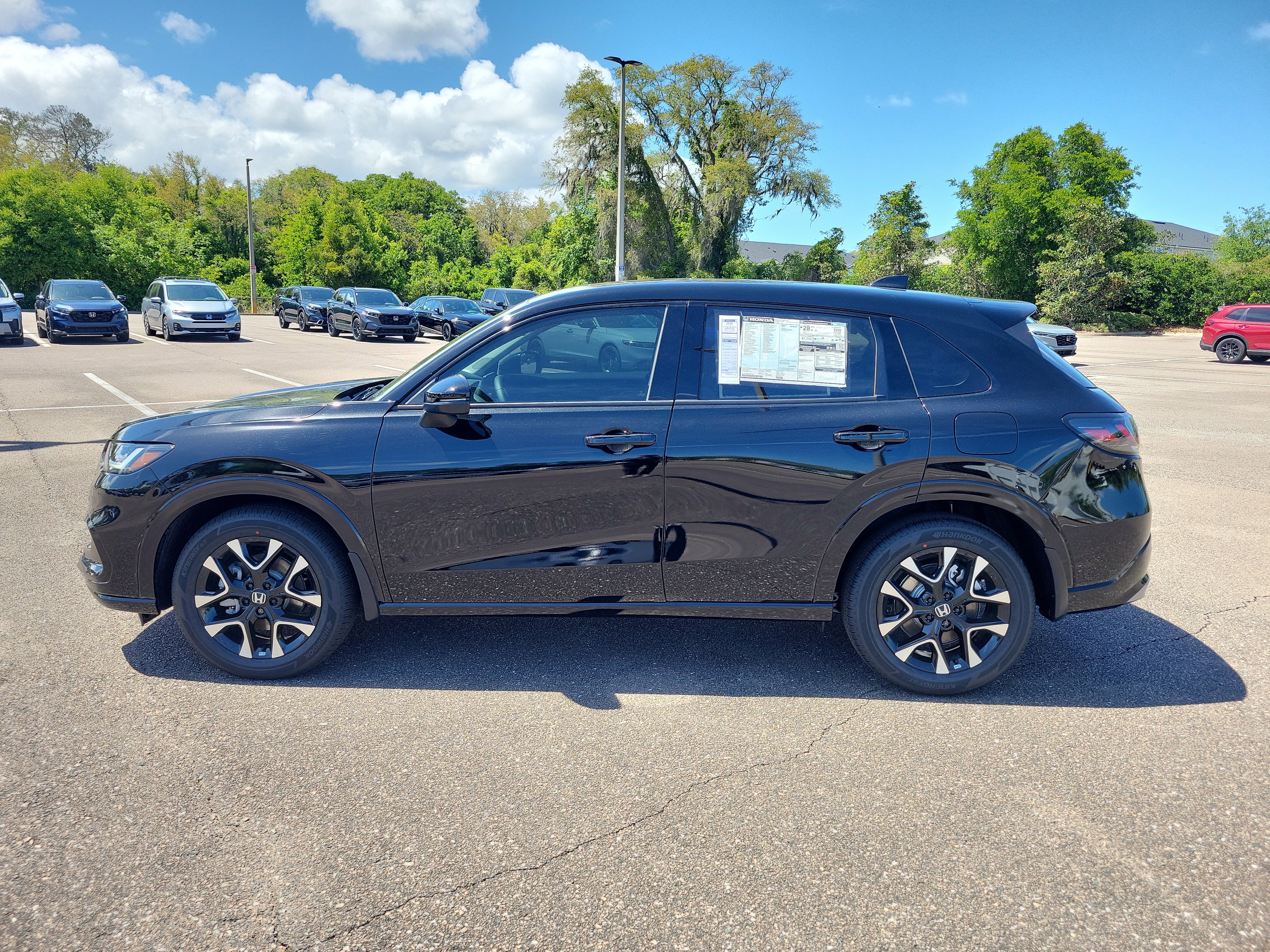 New 2026 Honda HR-V EX-L image 2