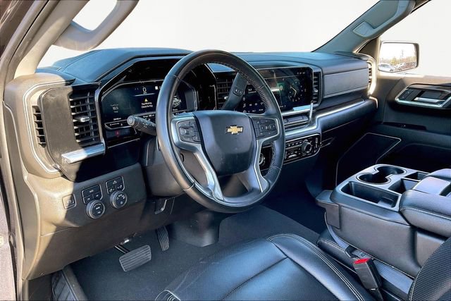 Used 2023 Chevrolet Silverado 1500 LT image 12