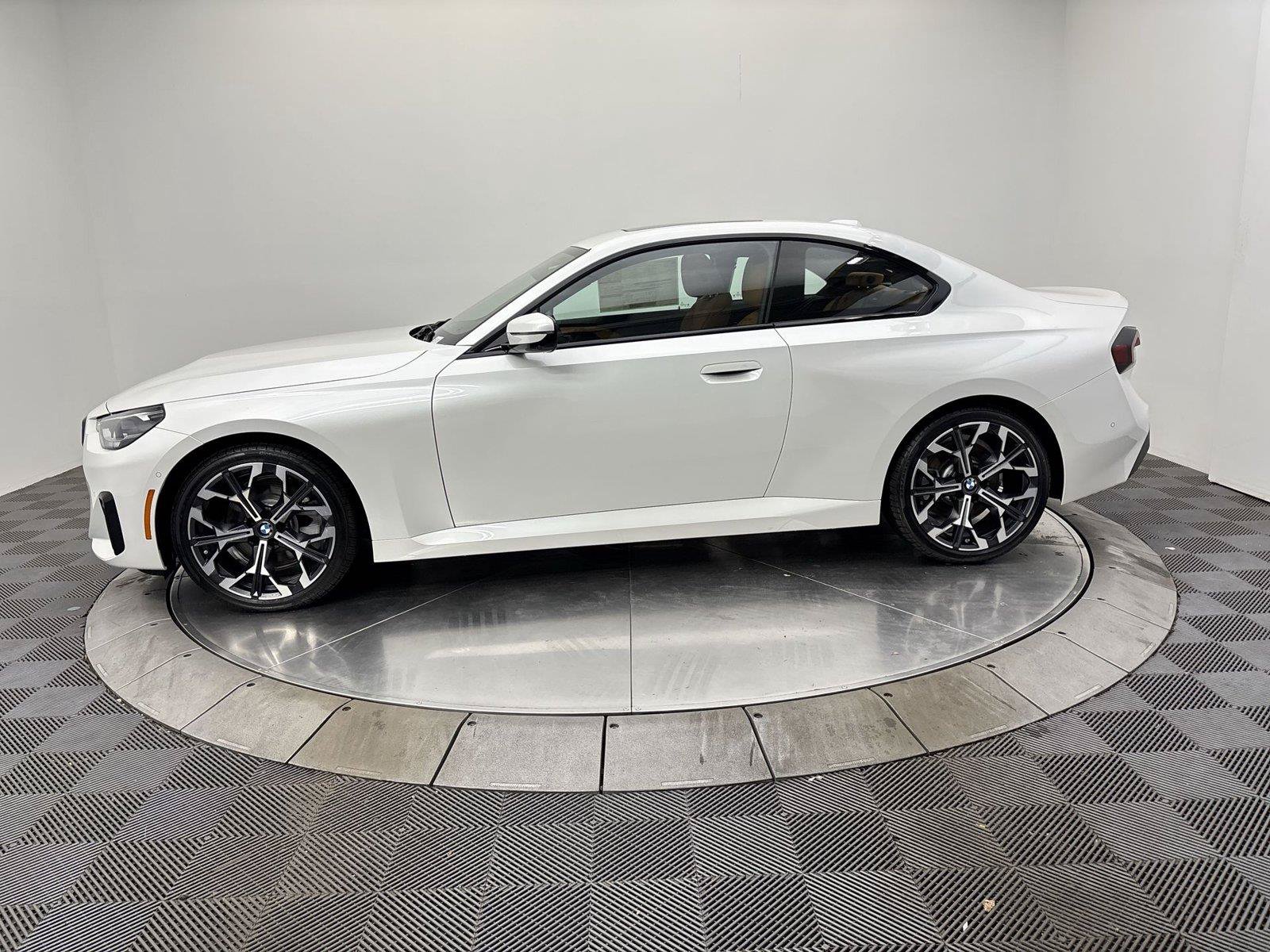 New 2026 BMW 230i Coupe w/ Convenience Package RWD image 16