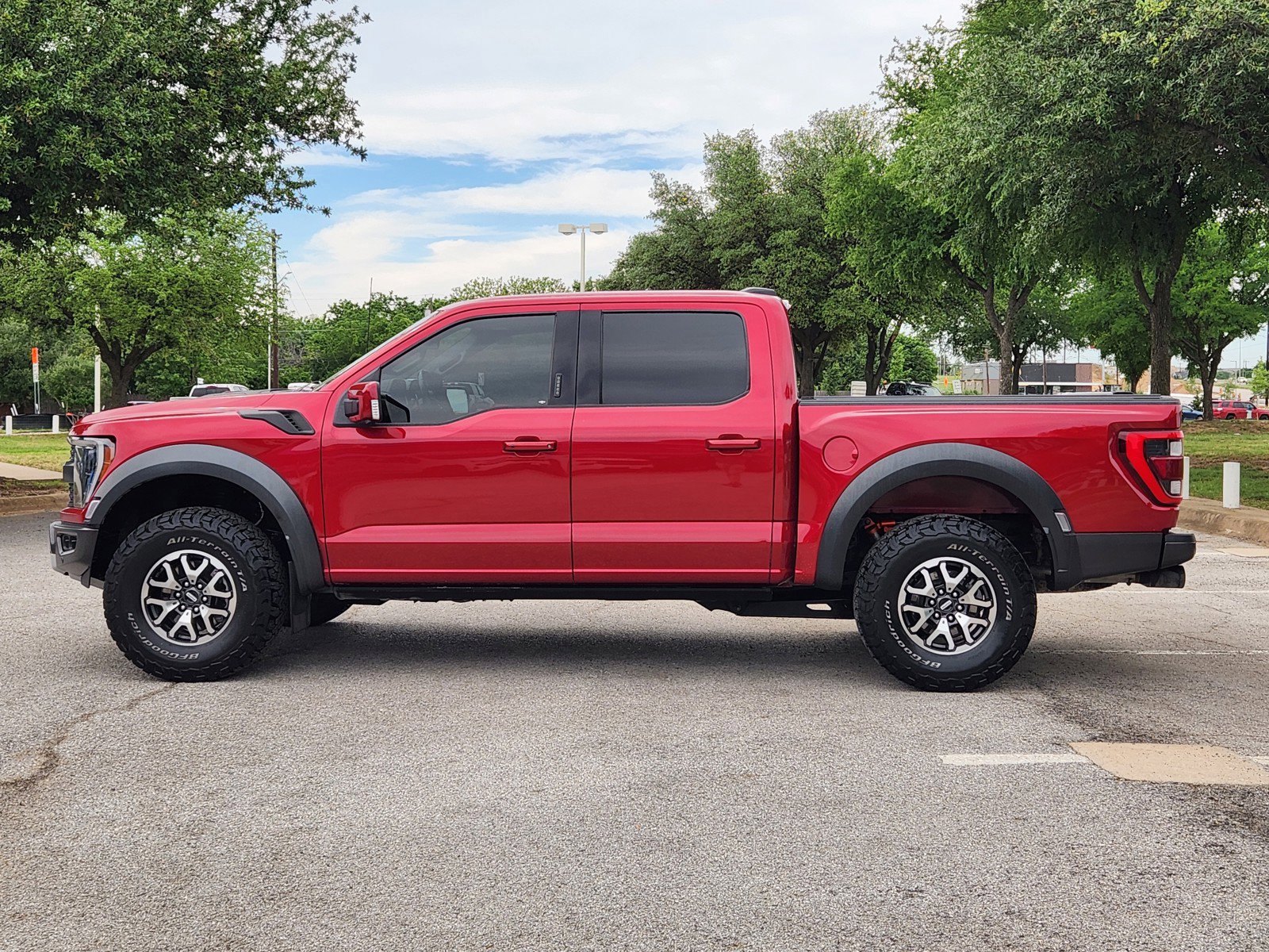 Used 2022 Ford F150 Raptor w/ Equipment Group 801A High AWD/4WD image 3