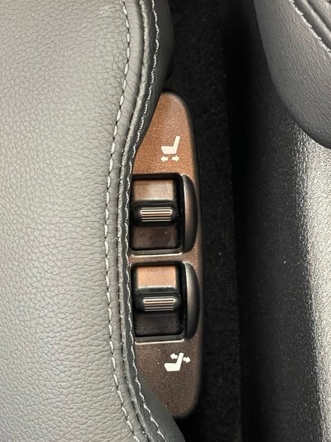 Used 2023 Nissan Z w/ Floor Mat Package (L93) RWD image 13