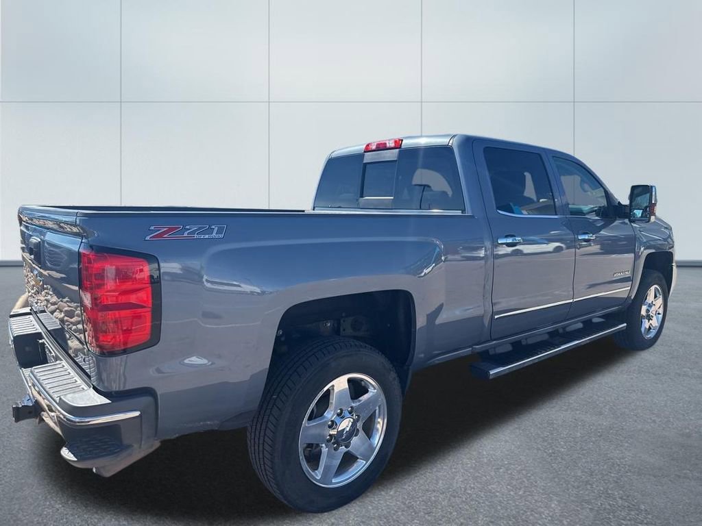 Used 2015 Chevrolet Silverado 2500 LTZ w/ LTZ Plus Package image 3