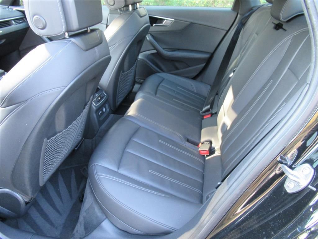 Used 2022 Audi A4 2.0T Premium Plus image 31