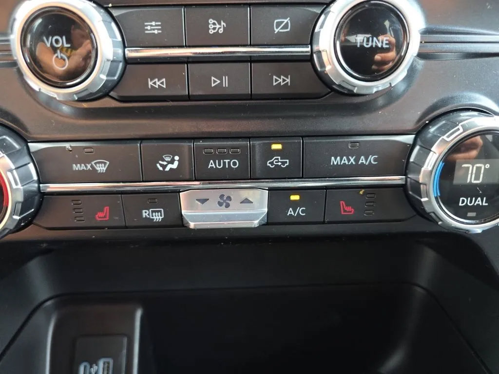 Used 2021 Ford F150 XLT w/ Equipment Group 302A High AWD/4WD image 32
