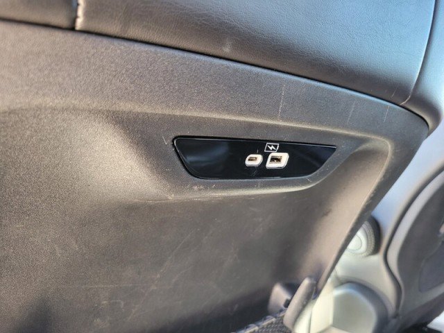 Used 2023 Chrysler Pacifica Touring-L image 35