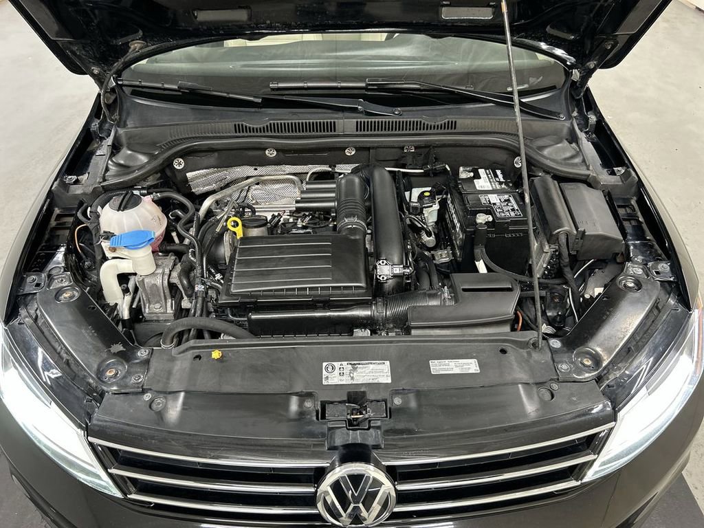 Used 2017 Volkswagen Jetta SE FWD image 24