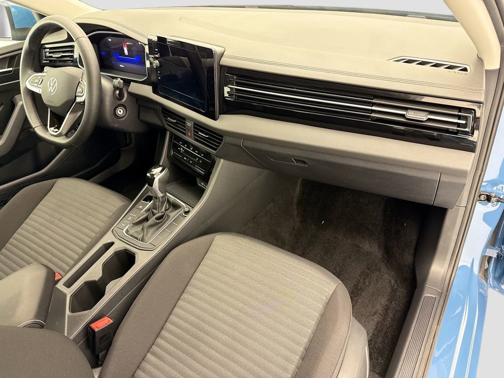 Used 2025 Volkswagen Jetta S image 15