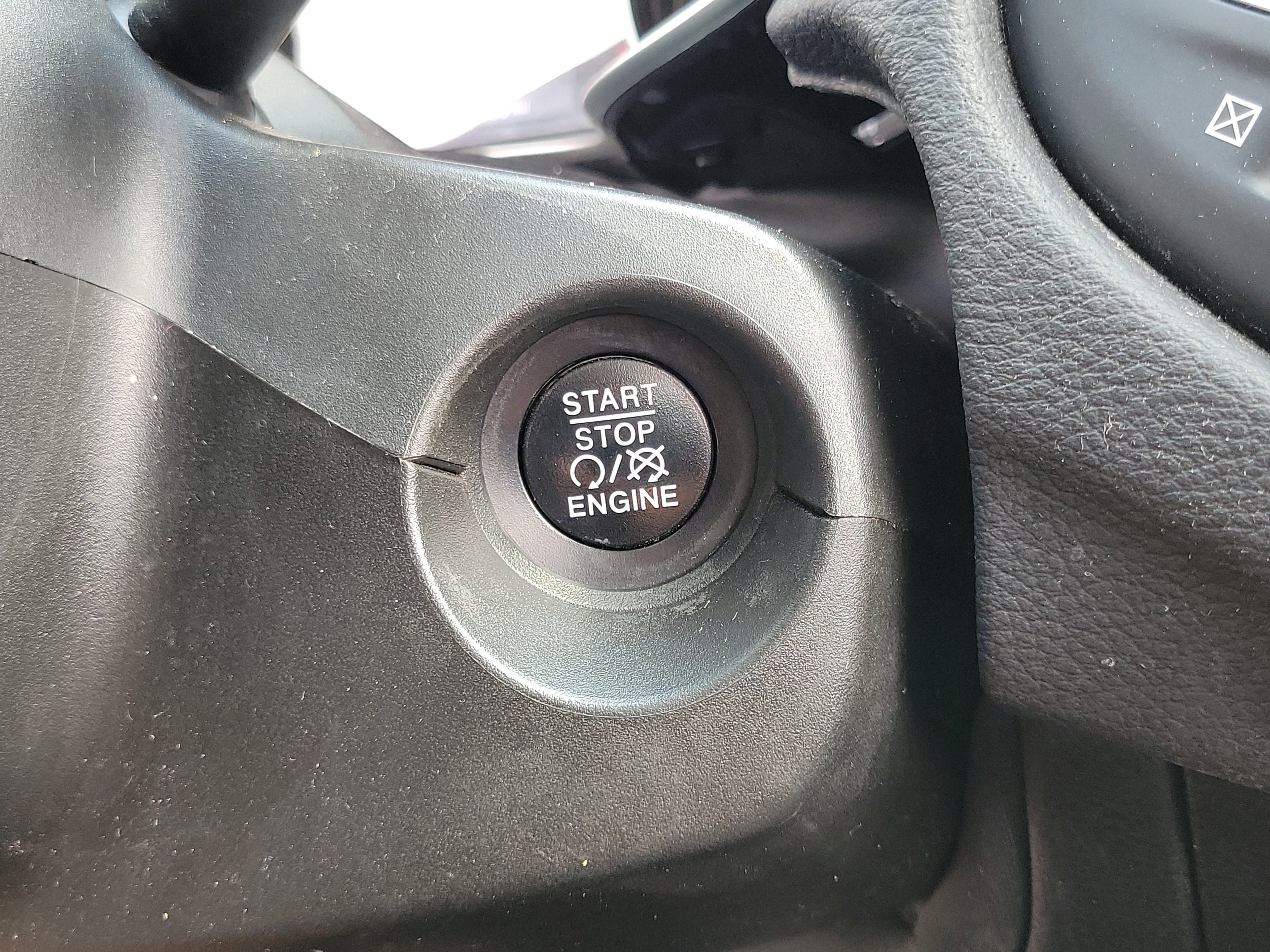 Used 2019 Jeep Compass Sport image 28