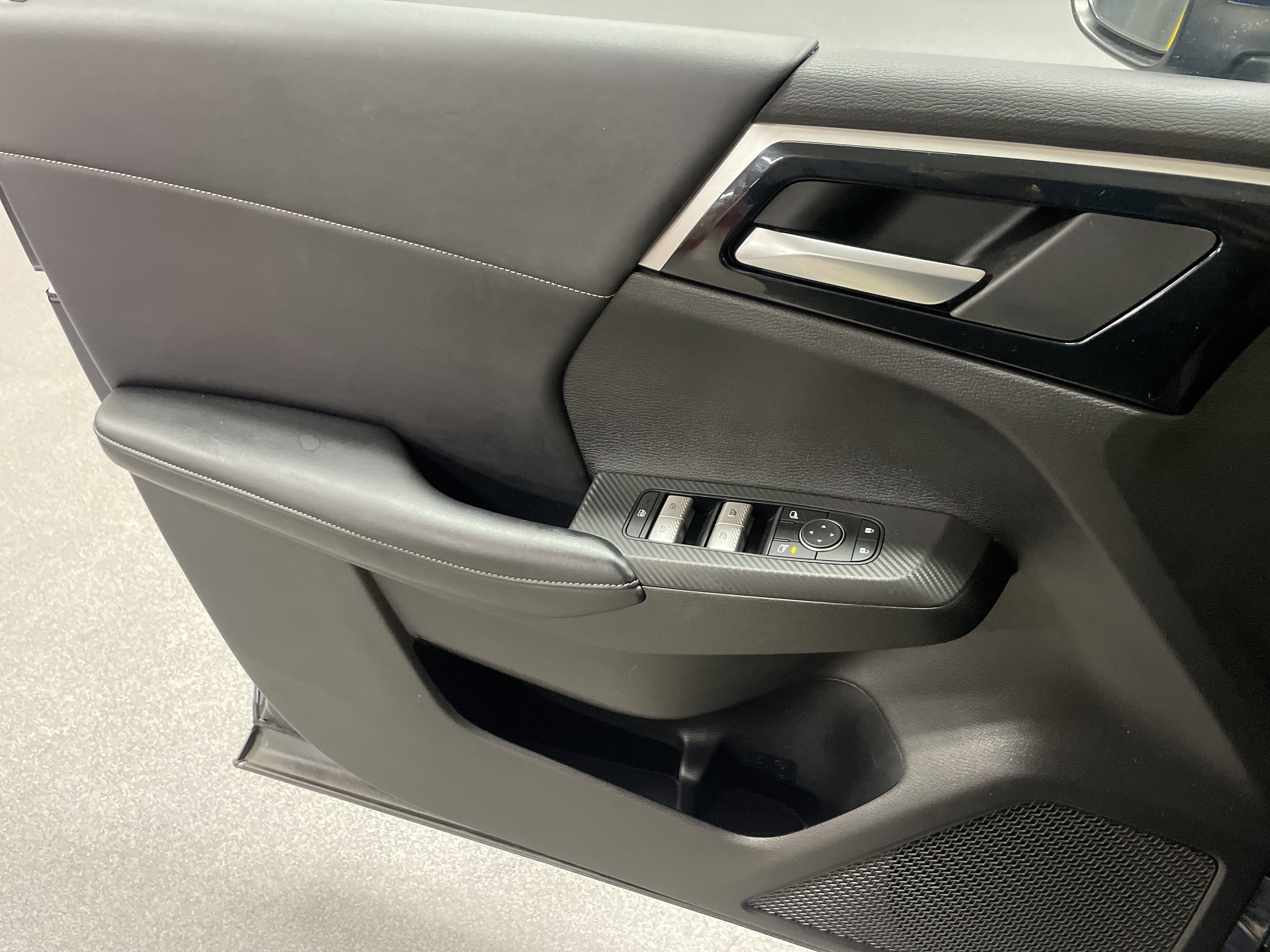 Used 2022 Mitsubishi Outlander SE image 14