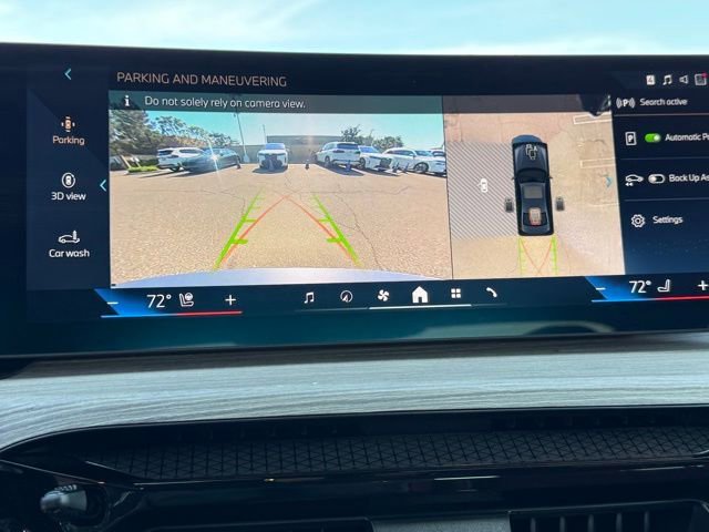 Used 2025 BMW 330i Sedan w/ Convenience Package image 29