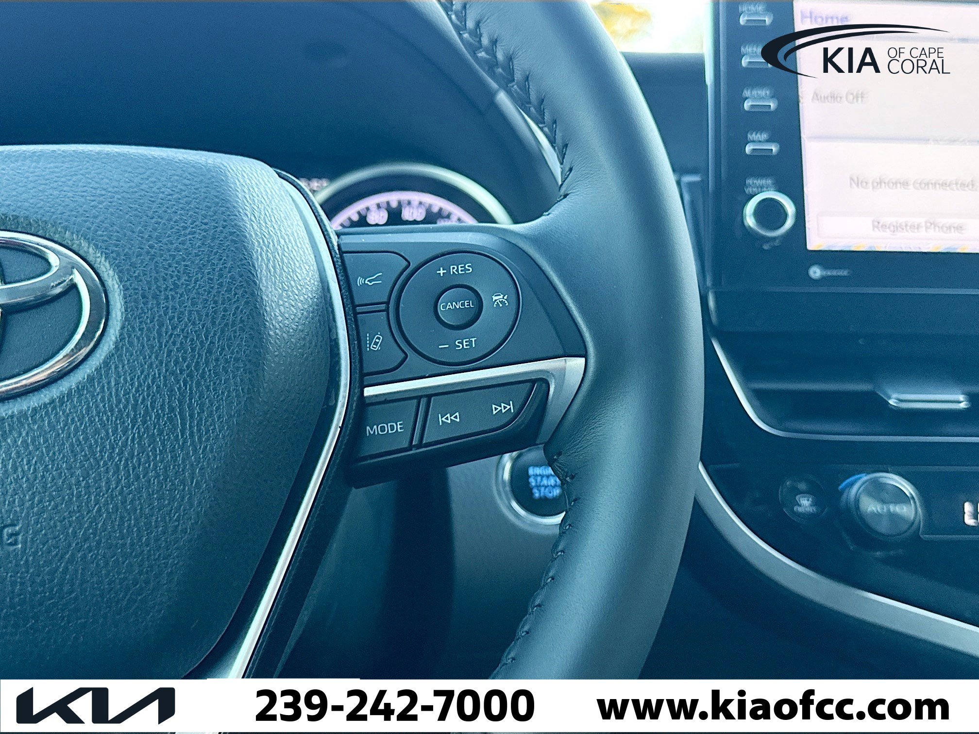 Used 2023 Toyota Camry XLE w/ Navigation Package image 37