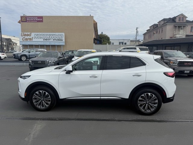 Used 2024 Buick Envision Preferred image 2
