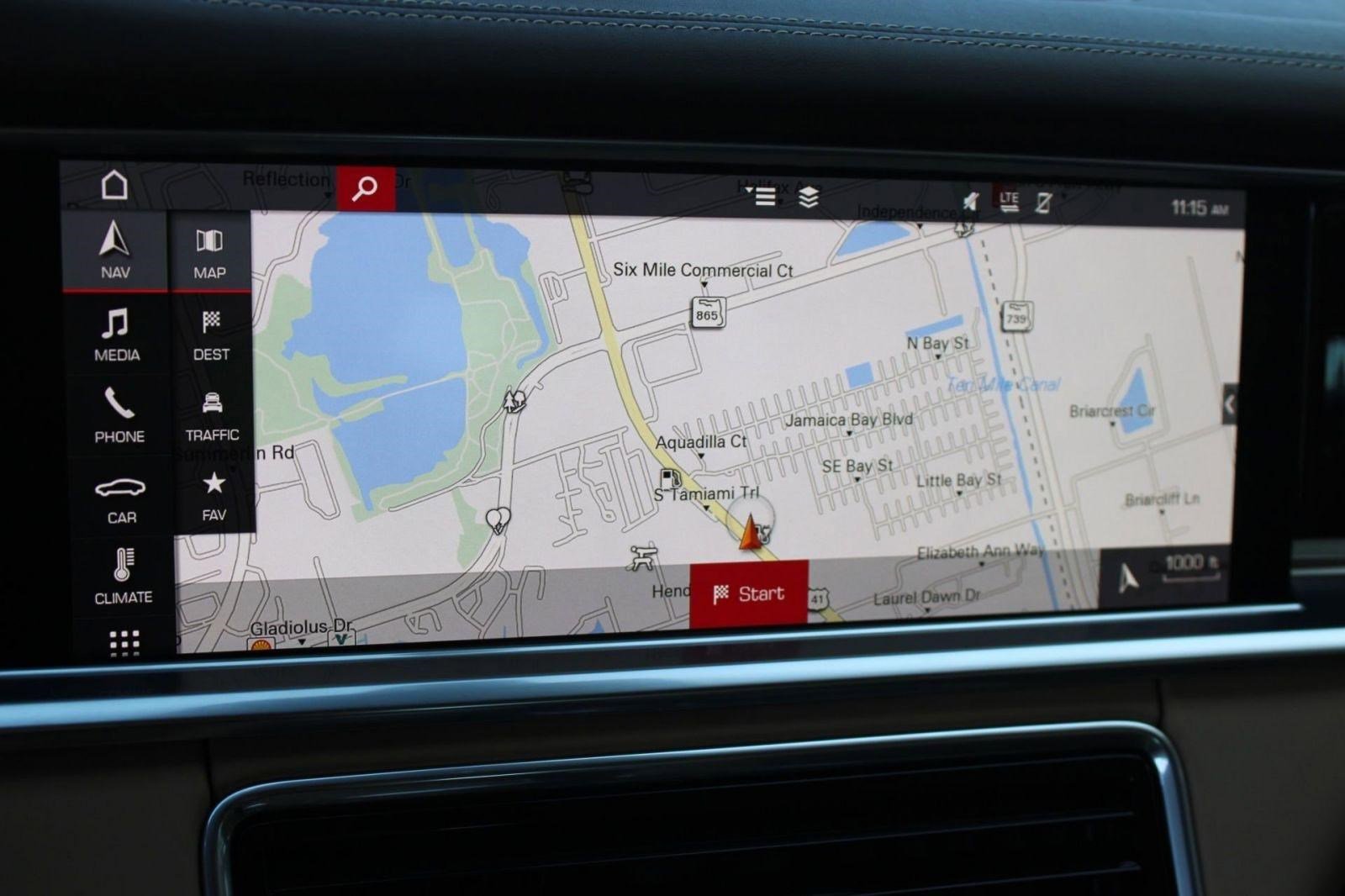 Used 2019 Porsche Panamera 4 image 27