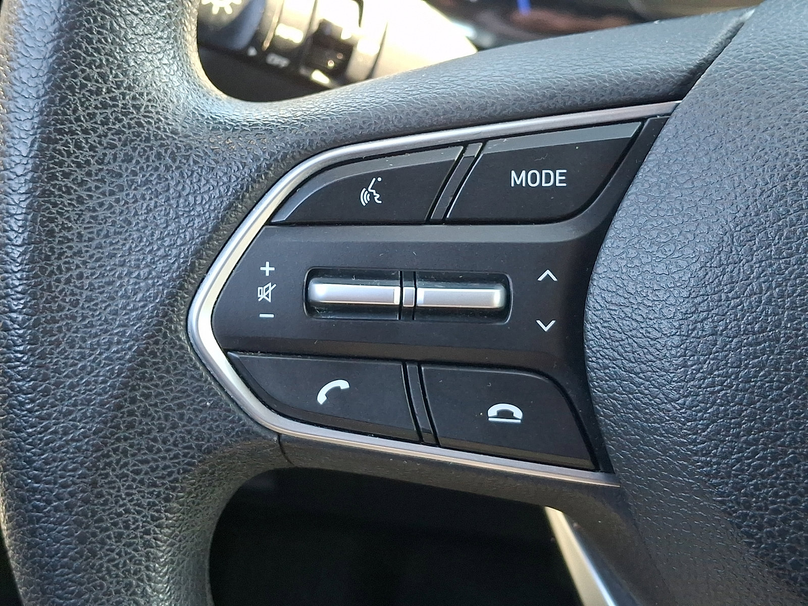 Used 2020 Hyundai Santa Fe SEL image 28