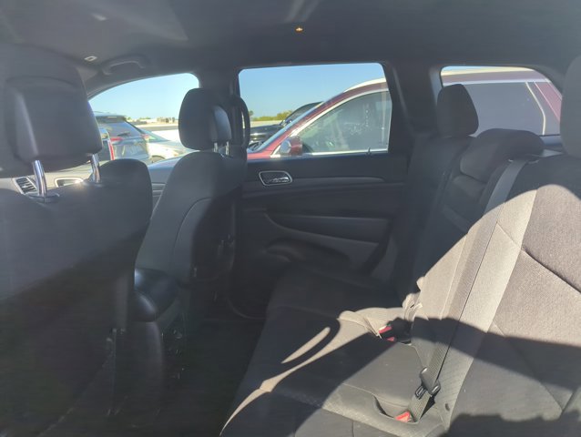 Used 2019 Jeep Grand Cherokee Laredo image 19