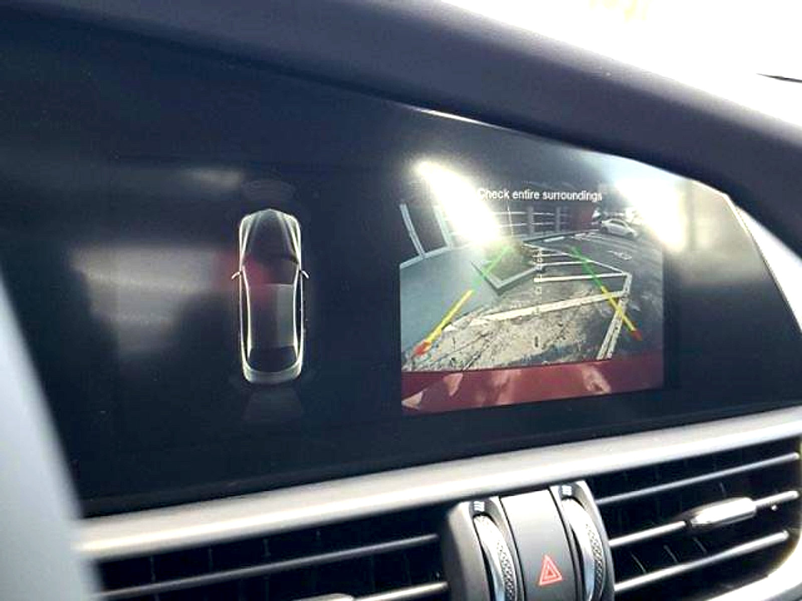 New 2023 Alfa Romeo Giulia Veloce RWD image 10
