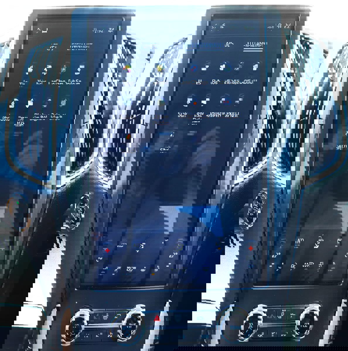 Used 2024 Ford Edge SEL image 48