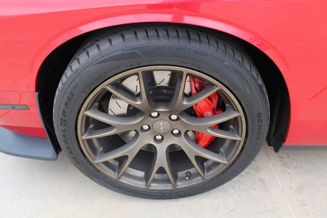Used 2016 Dodge Challenger SRT Hellcat image 21