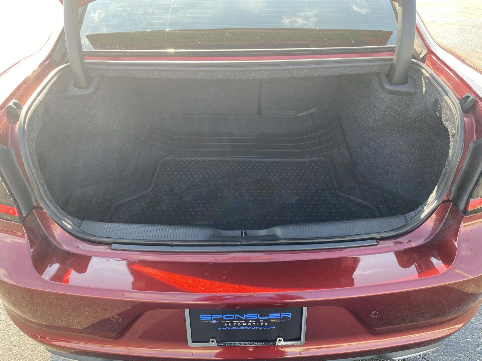 Used 2018 Dodge Charger GT image 23