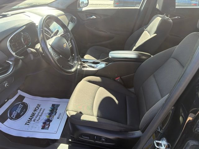 Used 2018 Chevrolet Malibu LT FWD image 25