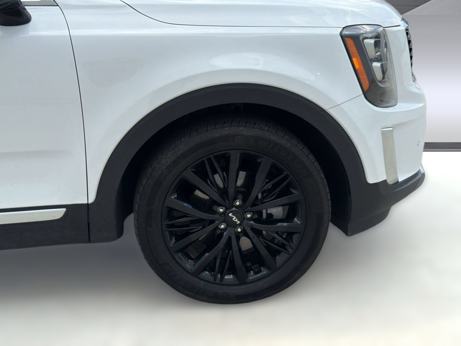 Used 2022 Kia Telluride SX w/ SX Prestige Package AWD/4WD image 11