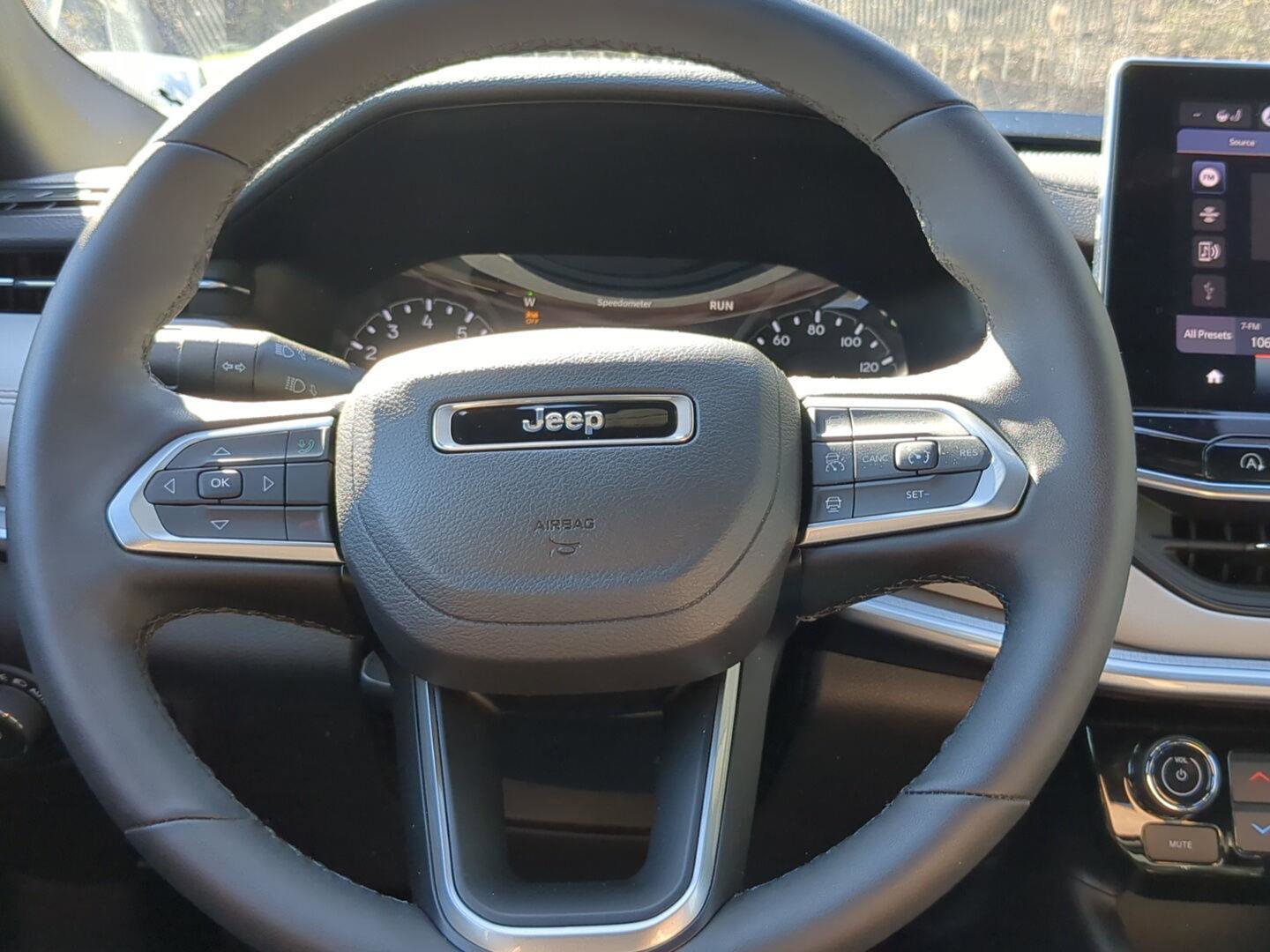 Used 2024 Jeep Compass Limited AWD/4WD image 13