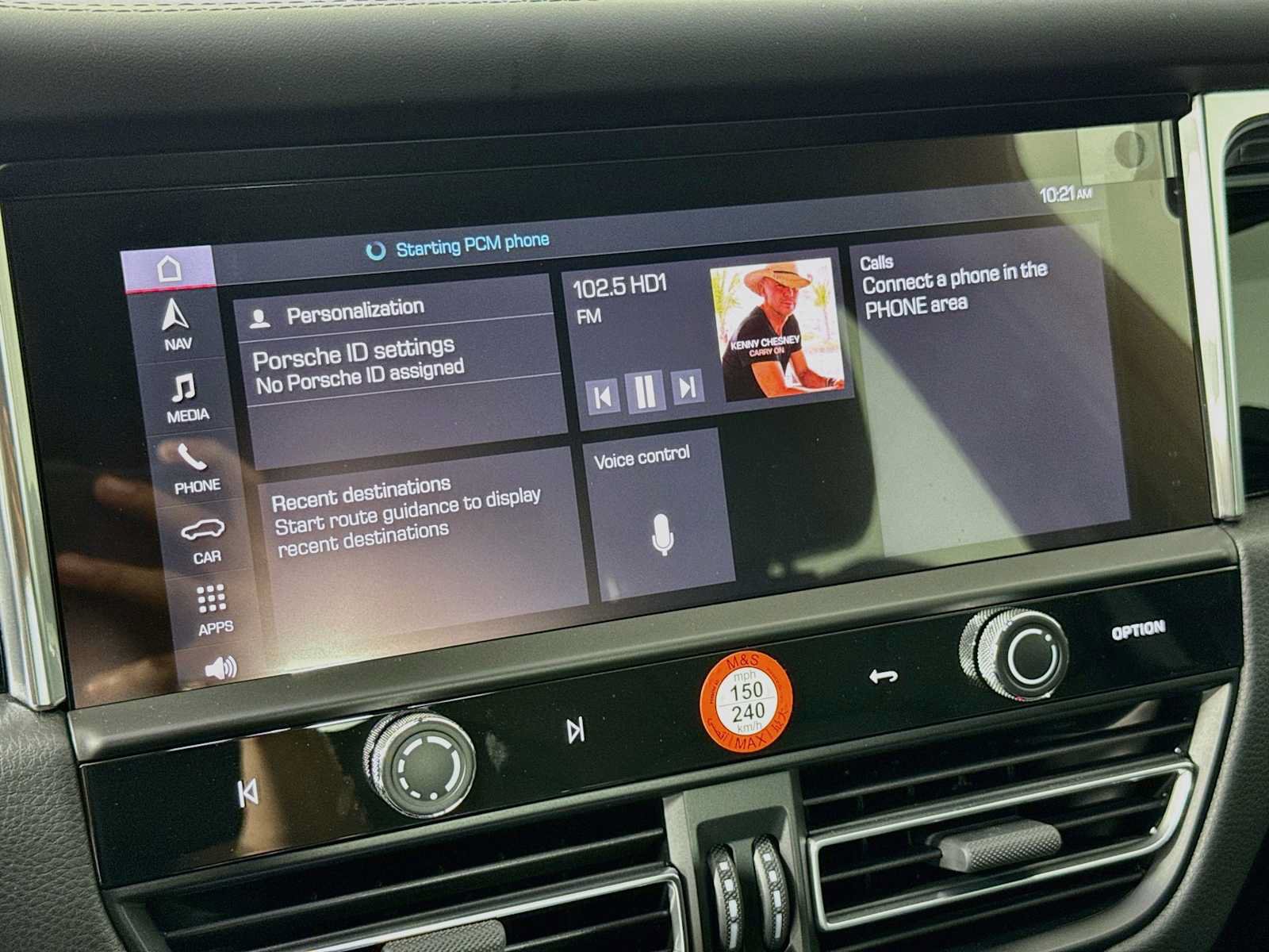 New 2026 Porsche Macan Turbo AWD/4WD image 17