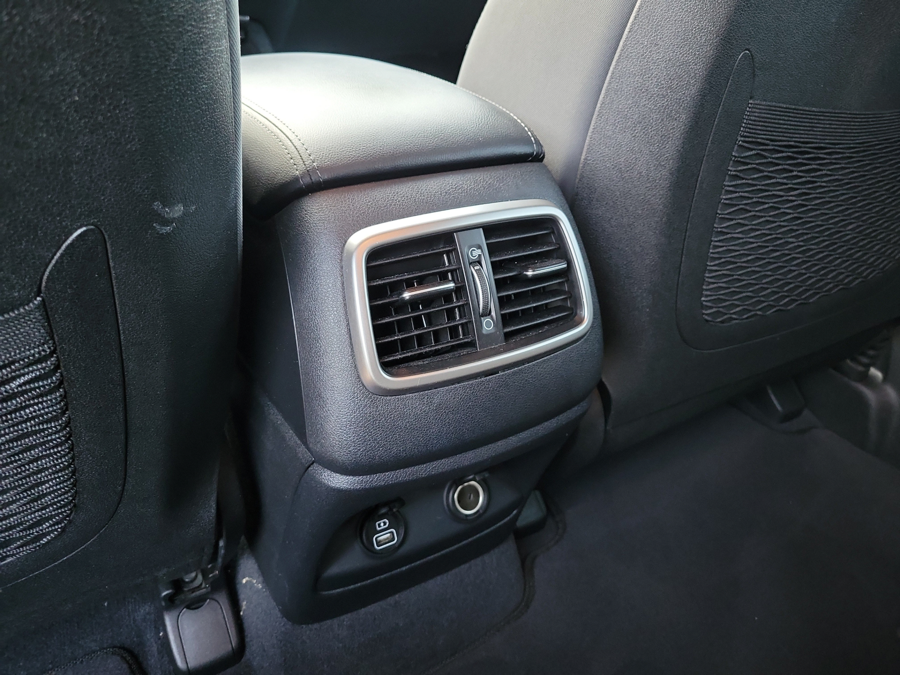 Used 2019 Kia Sorento FWD w/ LX Convenience Package image 13