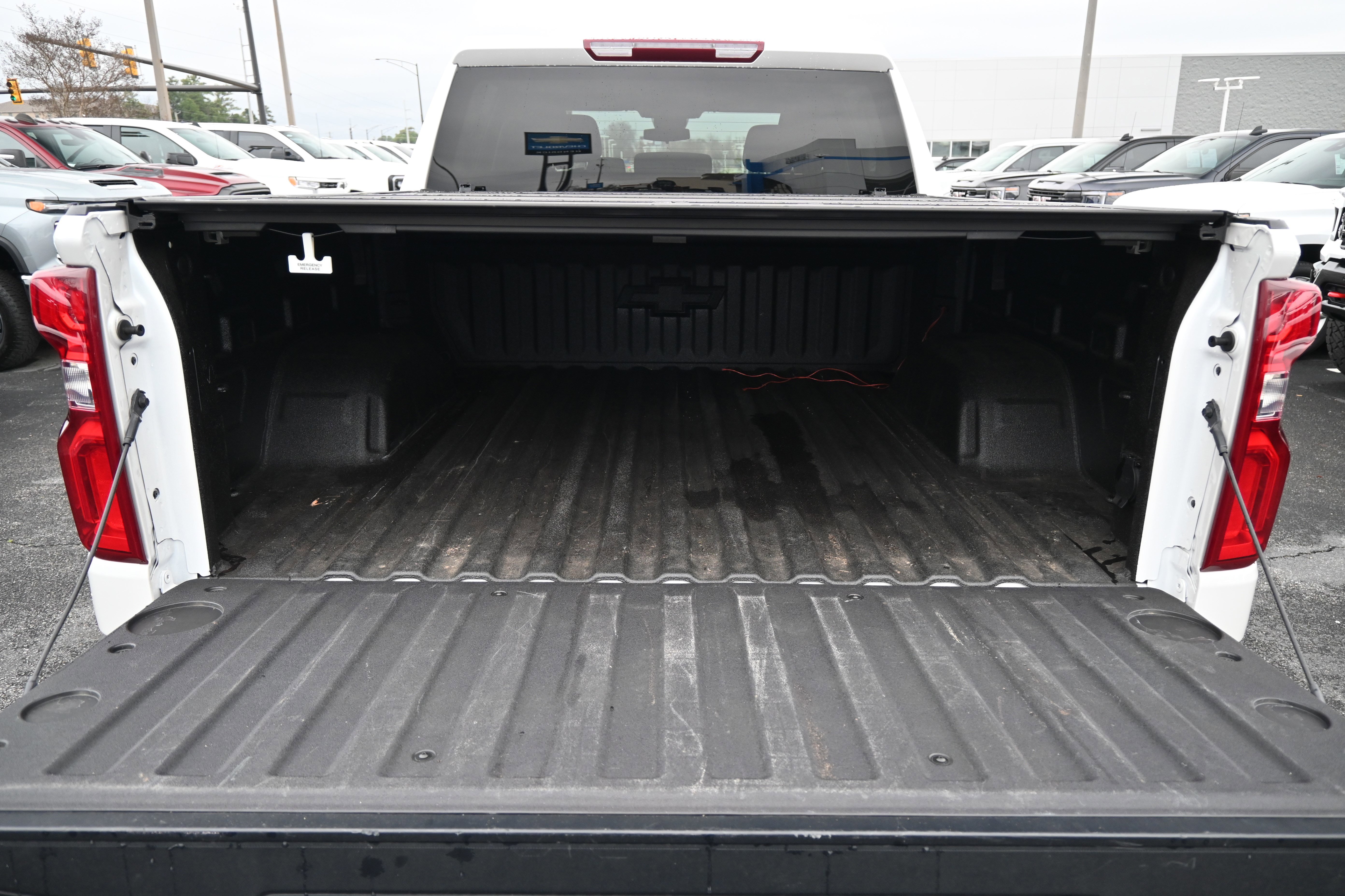 Used 2023 Chevrolet Silverado 1500 LT Trail Boss w/ Protection Package image 32