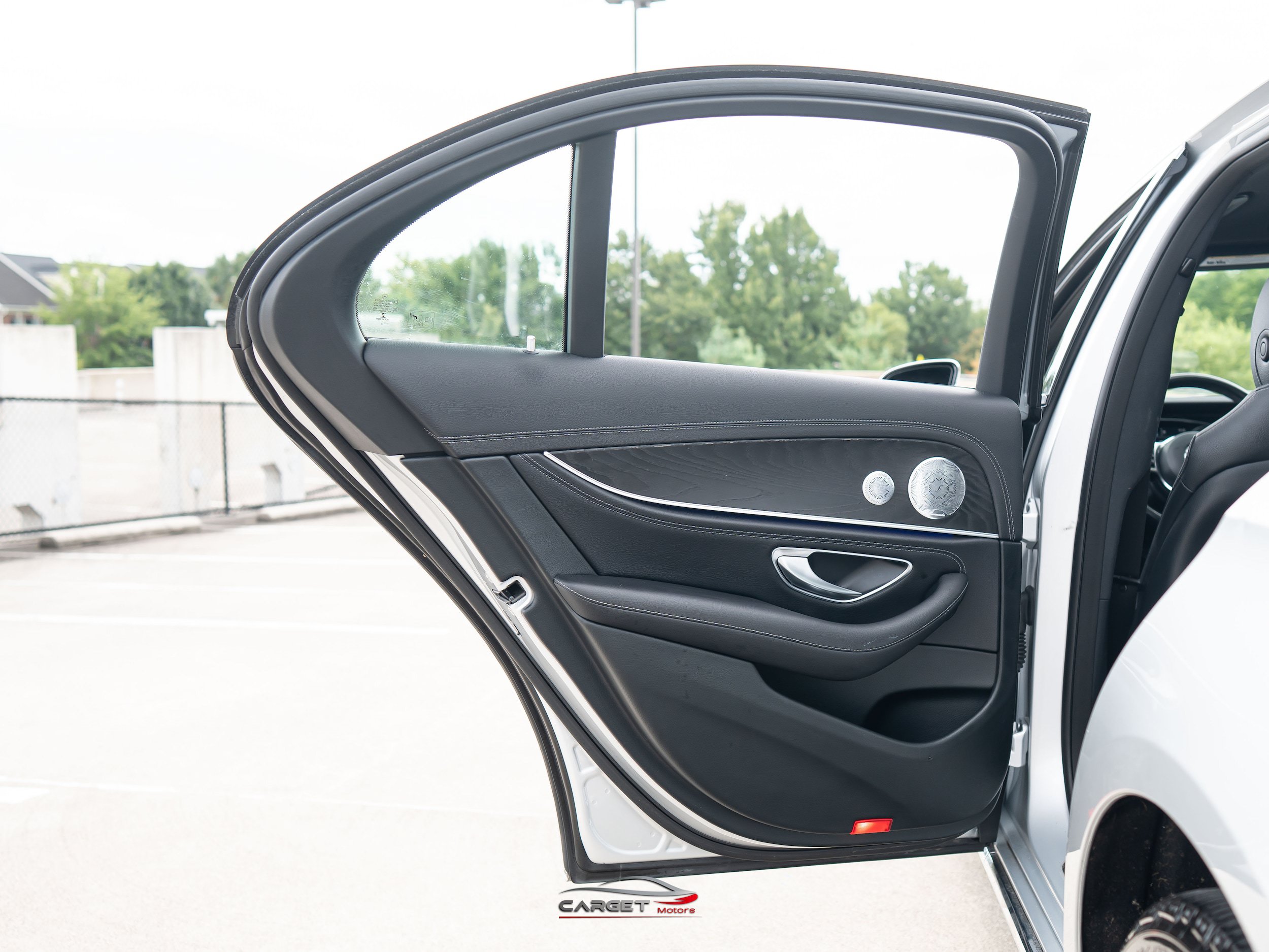 Used 2019 Mercedes-Benz E 300 4MATIC w/ Premium 1 Package image 39