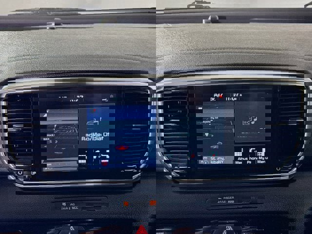 Certified 2022 Kia Sportage EX w/ EX Technology Package AWD/4WD image 15